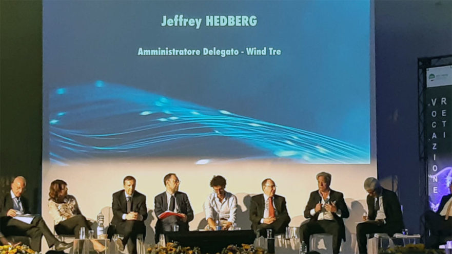 una foto del Ceo di Wind Tre, Jeffrey Hedberg, scattata durante l’evento